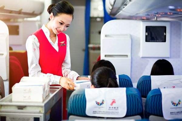 北京航空学校华视订单班是能直接就业吗？